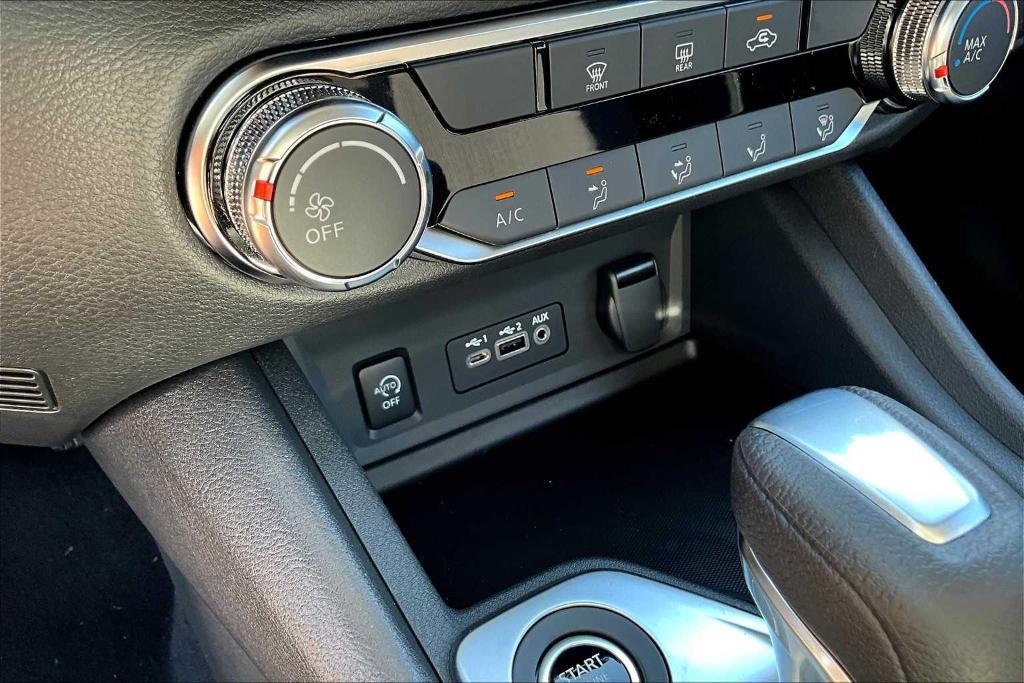 new 2025 Nissan Sentra car, priced at $22,250