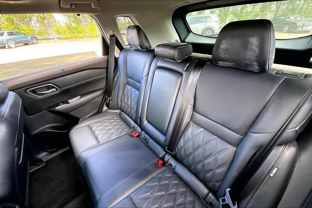 used 2022 Nissan Rogue car, priced at $23,900