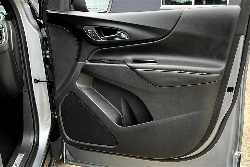 used 2023 Chevrolet Equinox car, priced at $26,218