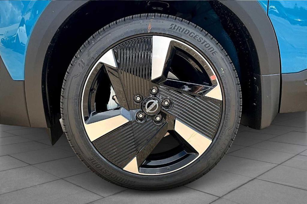 new 2025 Nissan Kicks car, priced at $29,105