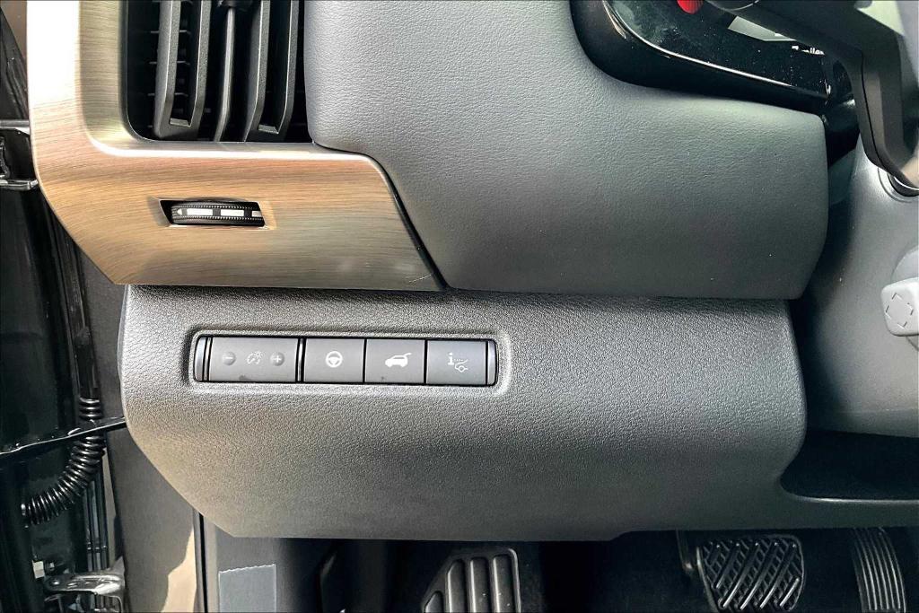 new 2025 Nissan Pathfinder car, priced at $41,865