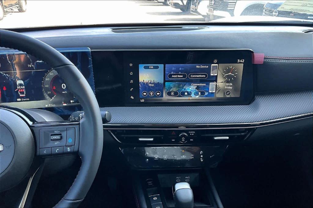 new 2025 Nissan Kicks car, priced at $24,758