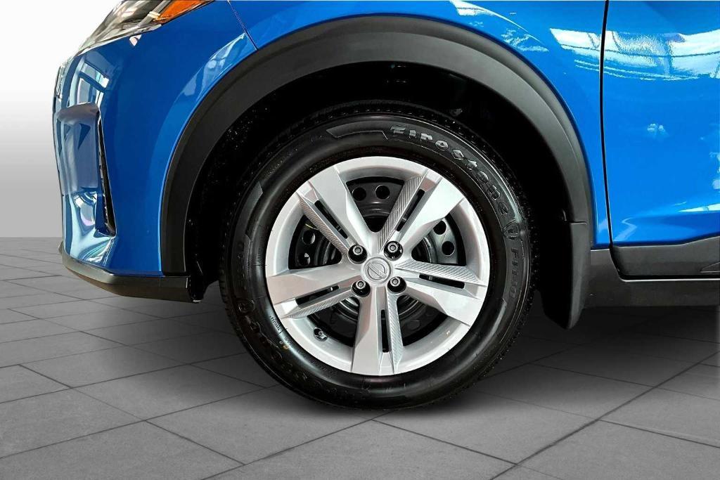 new 2025 Nissan Kicks Play car, priced at $22,123