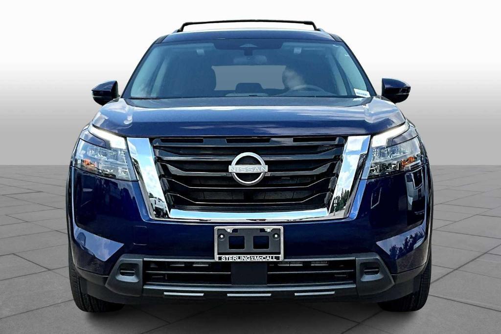 new 2025 Nissan Pathfinder car, priced at $32,925