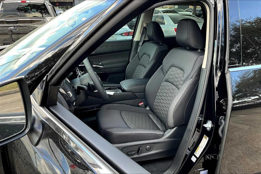 new 2025 Nissan Pathfinder car, priced at $33,223