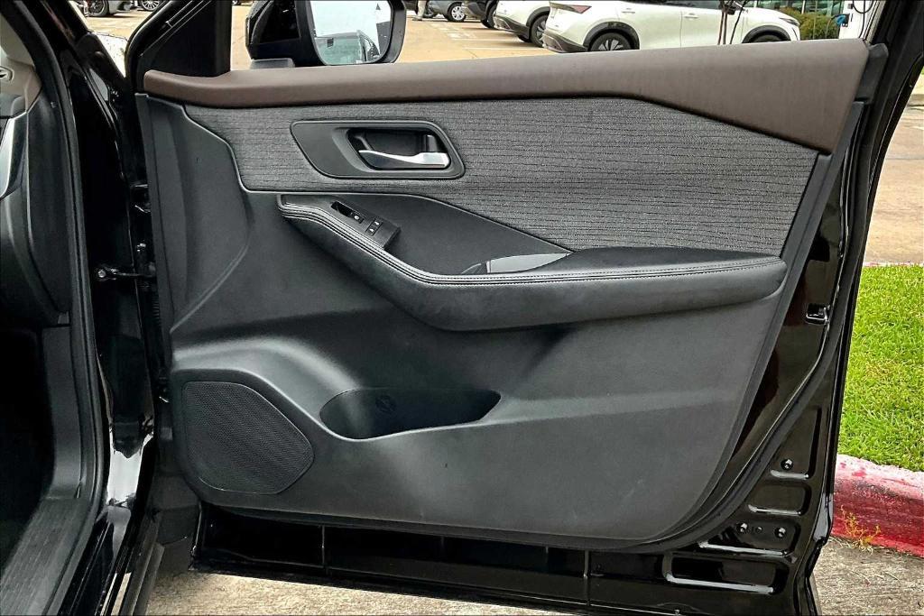 used 2023 Nissan Rogue car, priced at $21,403