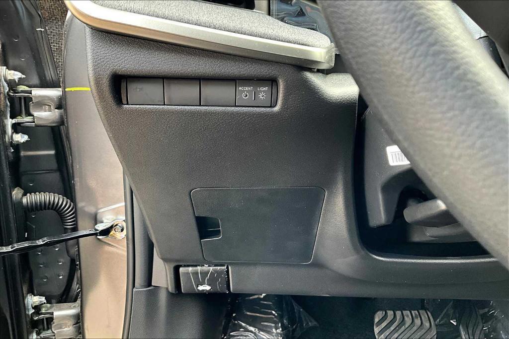 new 2025 Nissan Kicks car, priced at $27,381