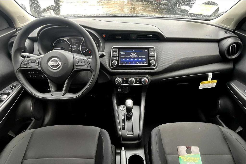 new 2025 Nissan Kicks Play car, priced at $21,666