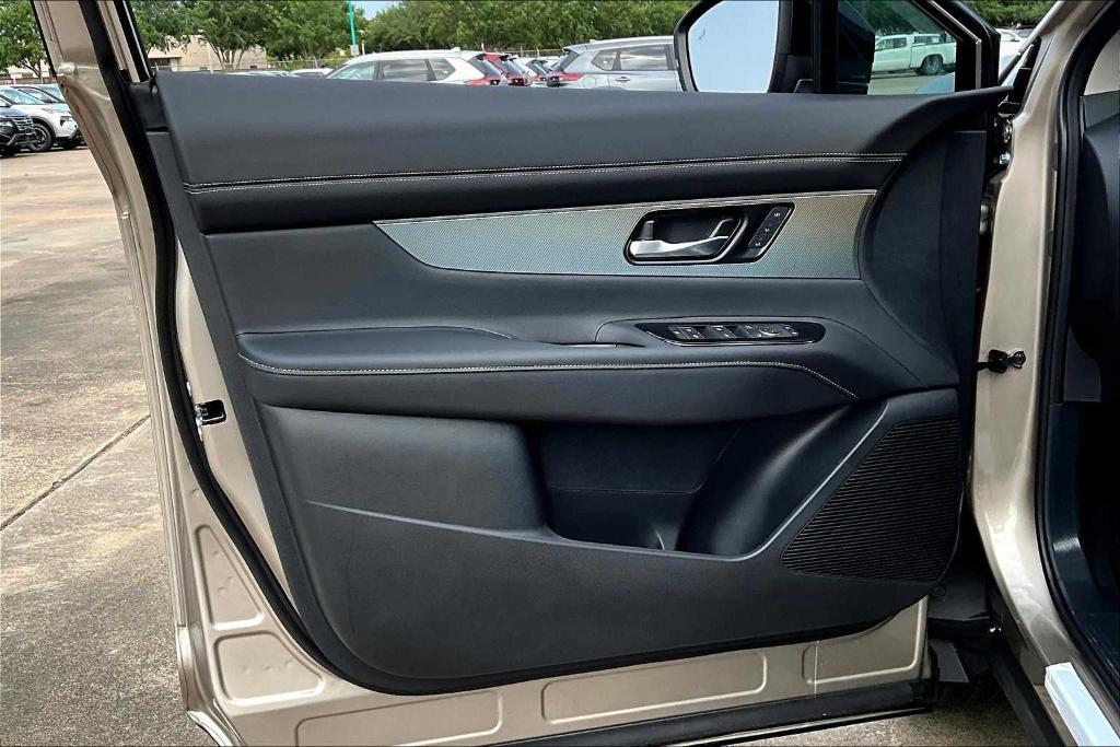 new 2025 Nissan Murano car, priced at $46,275