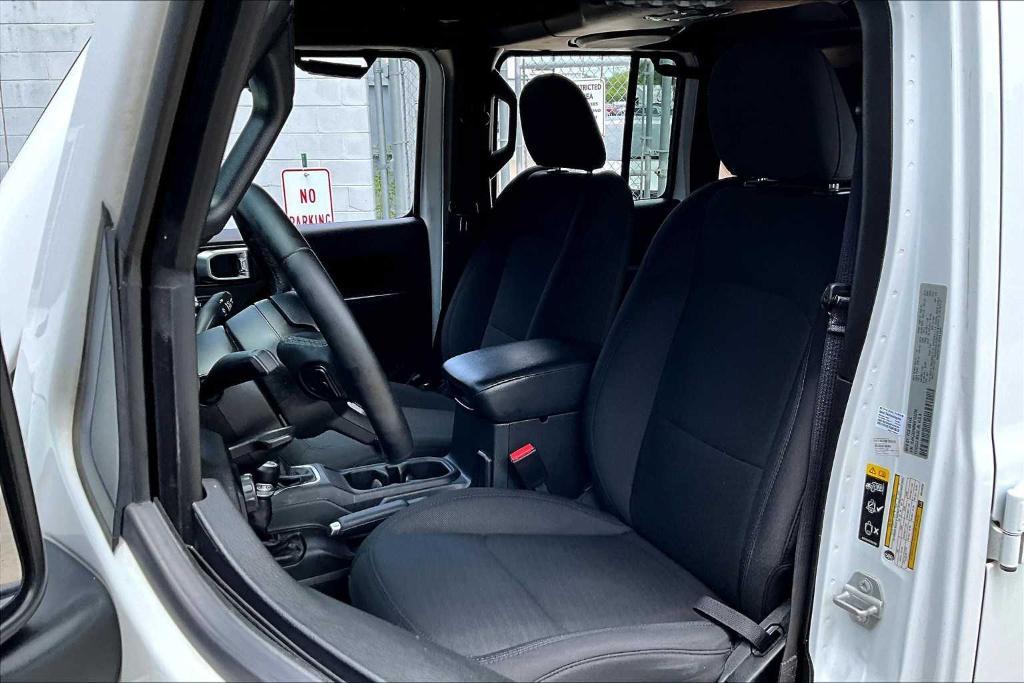 used 2022 Jeep Wrangler Unlimited car, priced at $27,695