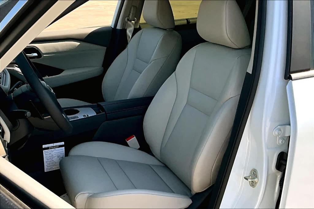 new 2025 Nissan Rogue car, priced at $32,452