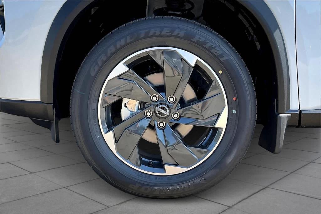 new 2025 Nissan Rogue car, priced at $32,452
