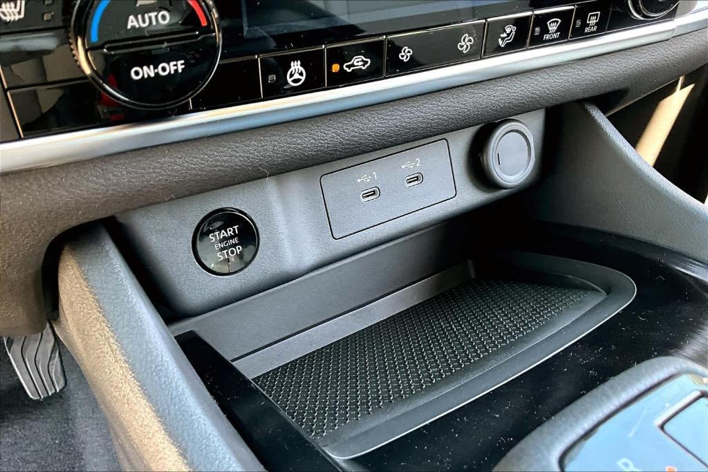 new 2025 Nissan Rogue car, priced at $32,452
