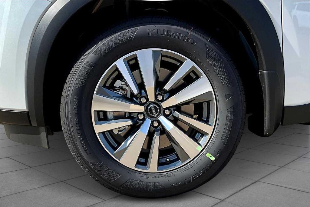 new 2025 Nissan Pathfinder car, priced at $42,065