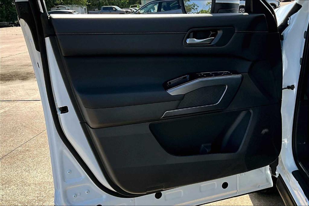 new 2025 Nissan Pathfinder car, priced at $42,065