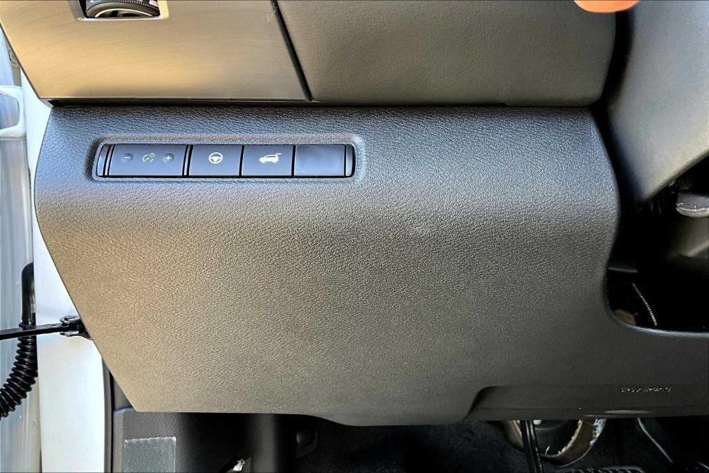 new 2025 Nissan Pathfinder car, priced at $42,065