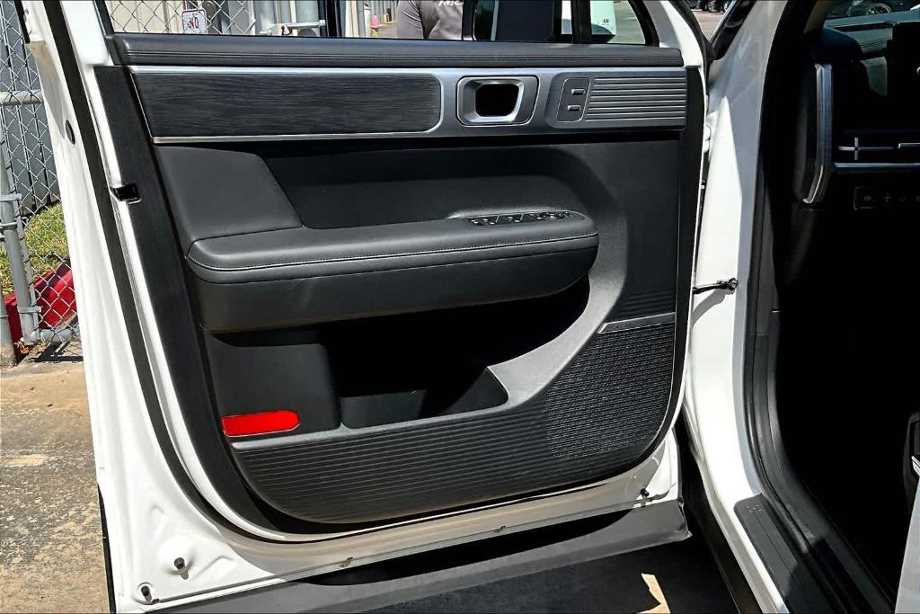 used 2024 Hyundai Santa Fe car, priced at $36,900