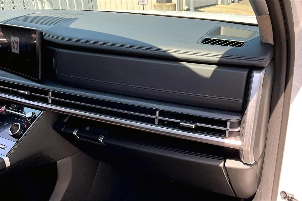 used 2024 Hyundai Santa Fe car, priced at $36,900