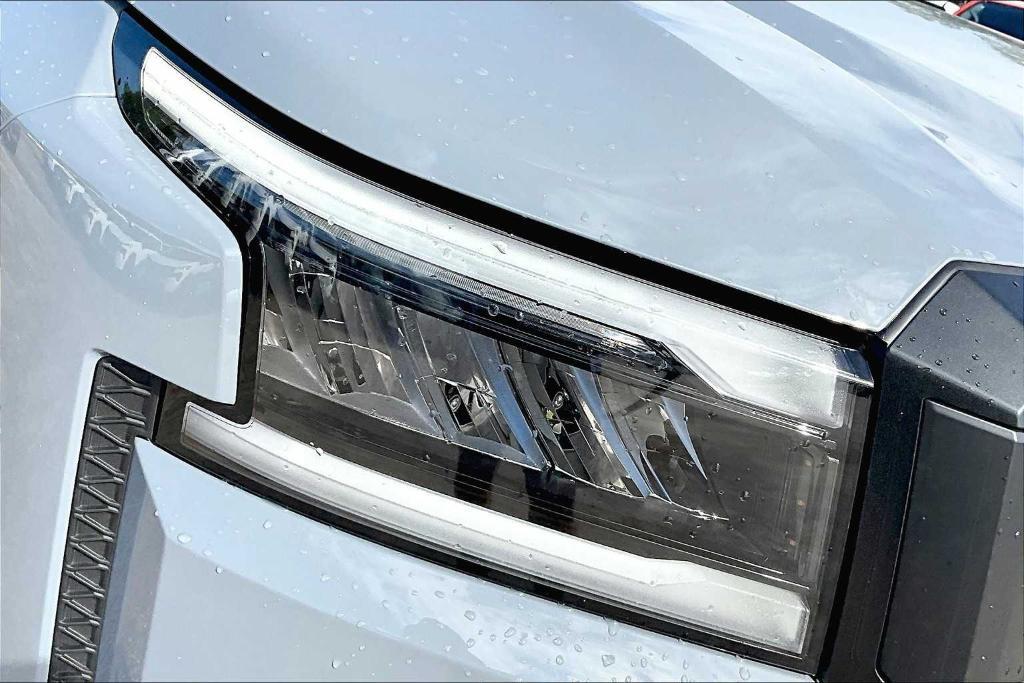 new 2026 Nissan Frontier car, priced at $40,955