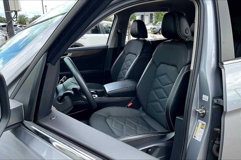 used 2024 Volkswagen Atlas car, priced at $29,861
