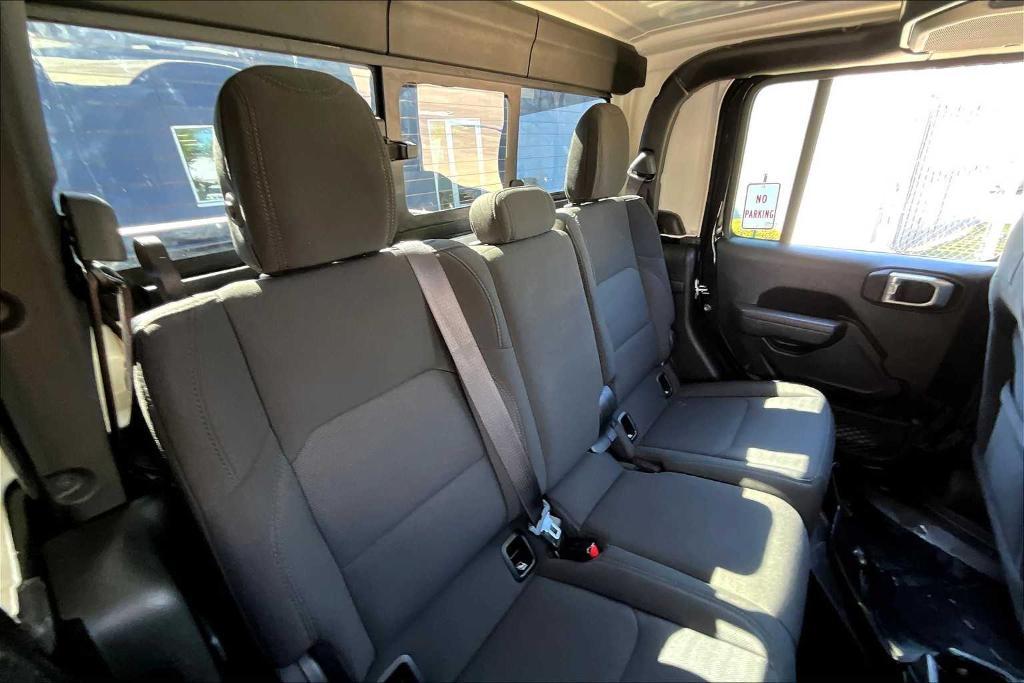 used 2022 Jeep Gladiator car, priced at $28,473