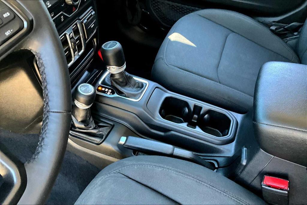 used 2022 Jeep Gladiator car, priced at $28,473