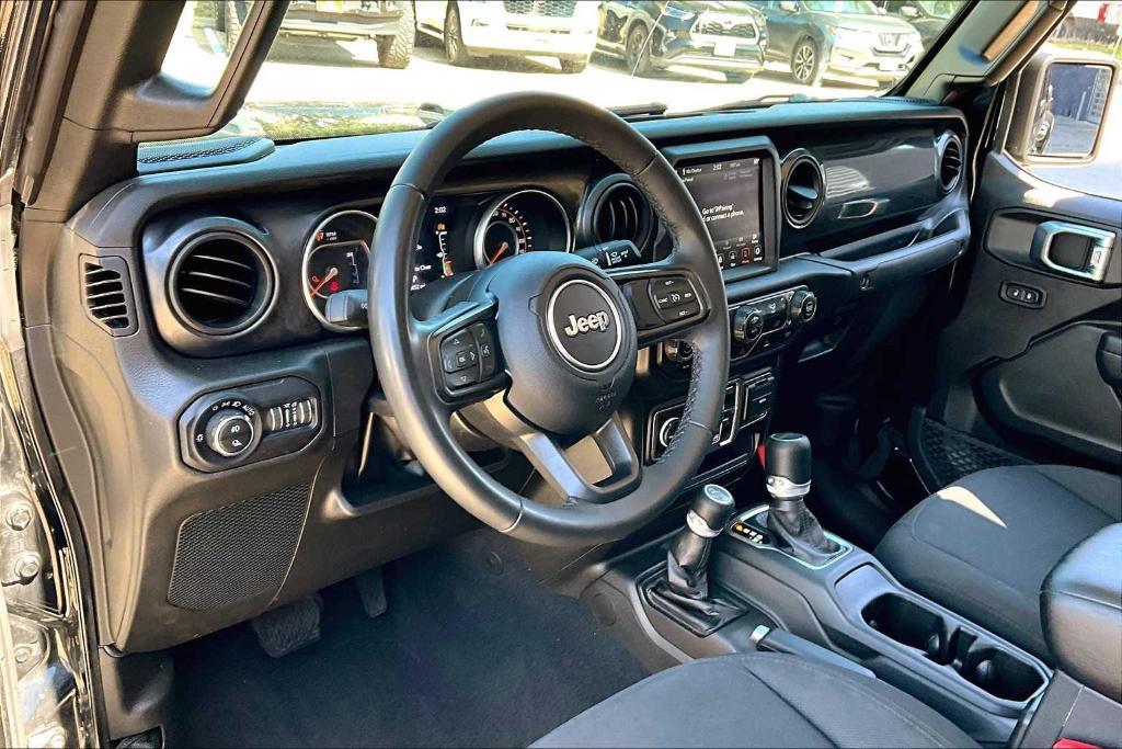 used 2022 Jeep Gladiator car, priced at $28,473