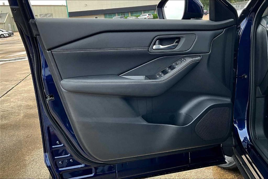 new 2025 Nissan Rogue car, priced at $31,785