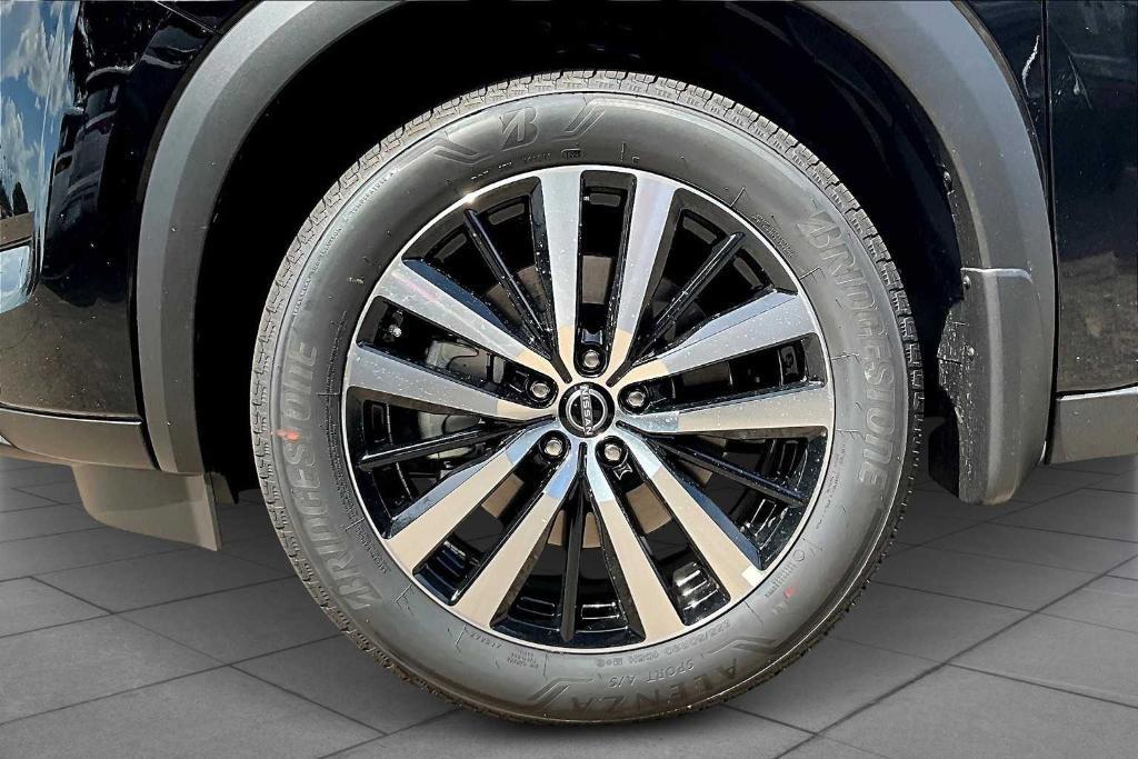 new 2025 Nissan Pathfinder car, priced at $48,885