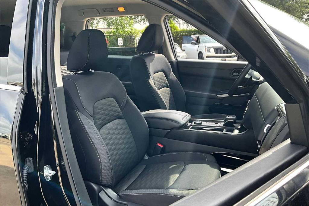 used 2024 Nissan Pathfinder car, priced at $29,995