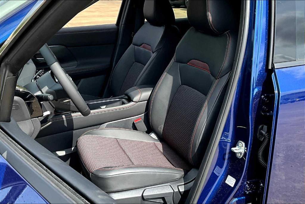 new 2025 Nissan Kicks car, priced at $27,071
