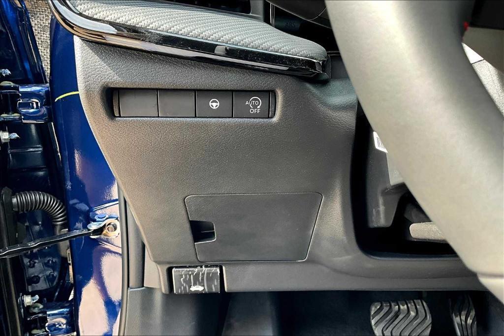 new 2025 Nissan Kicks car, priced at $27,071