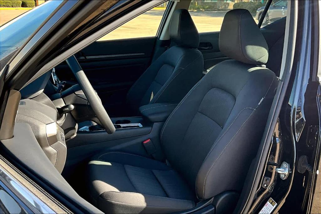 new 2025 Nissan Altima car, priced at $27,640