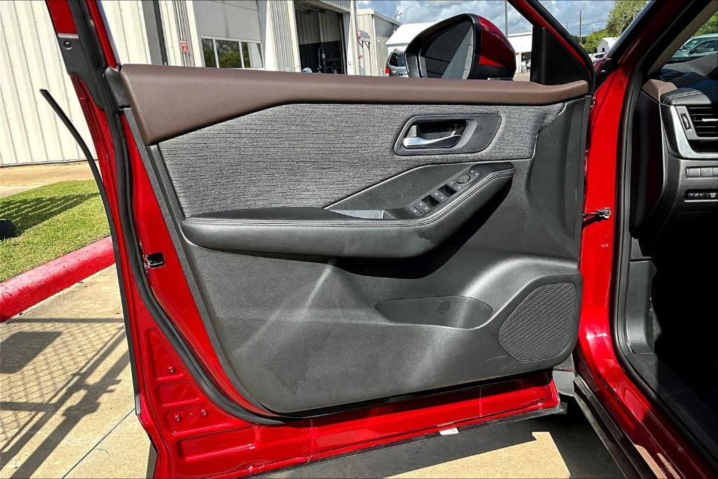 used 2023 Nissan Rogue car, priced at $22,722