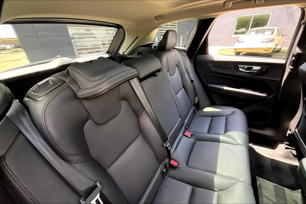 used 2023 Volvo XC60 car, priced at $37,400