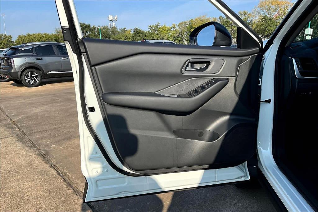 new 2026 Nissan Rogue car, priced at $28,510