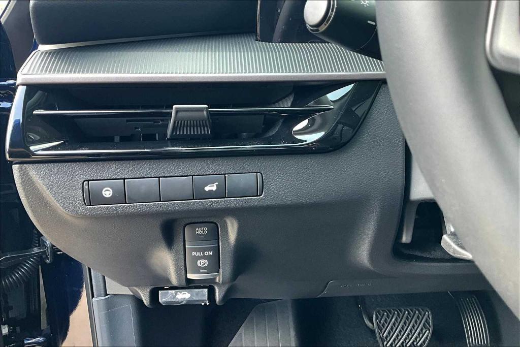 new 2025 Nissan Murano car, priced at $39,020