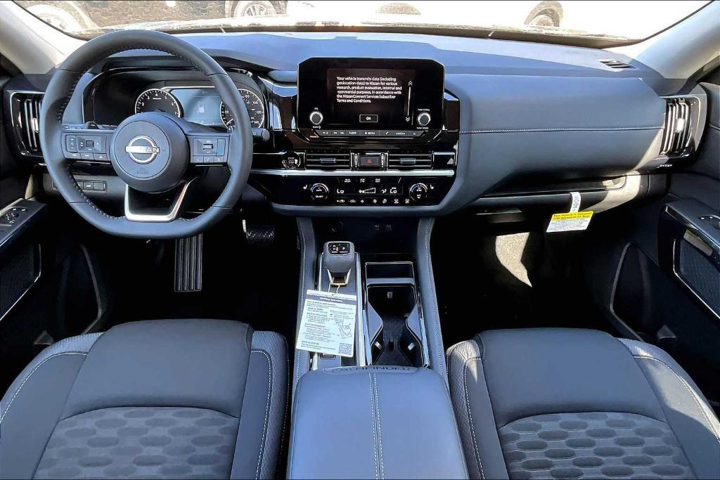 new 2025 Nissan Pathfinder car, priced at $32,728
