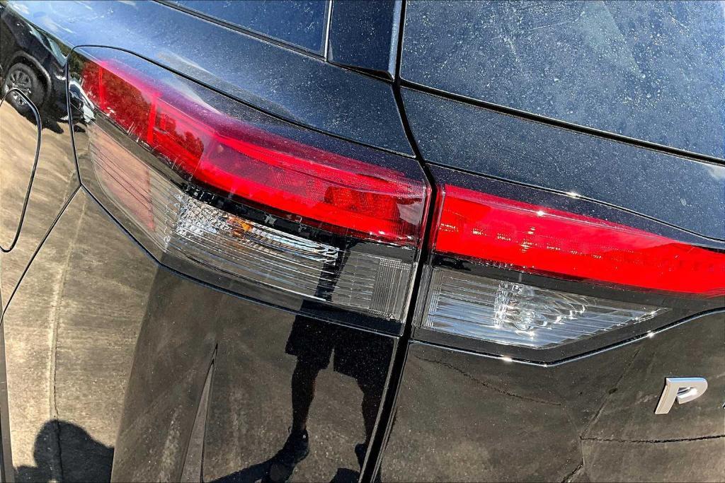 new 2025 Nissan Pathfinder car, priced at $32,728