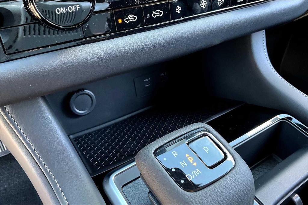 new 2025 Nissan Pathfinder car, priced at $32,728