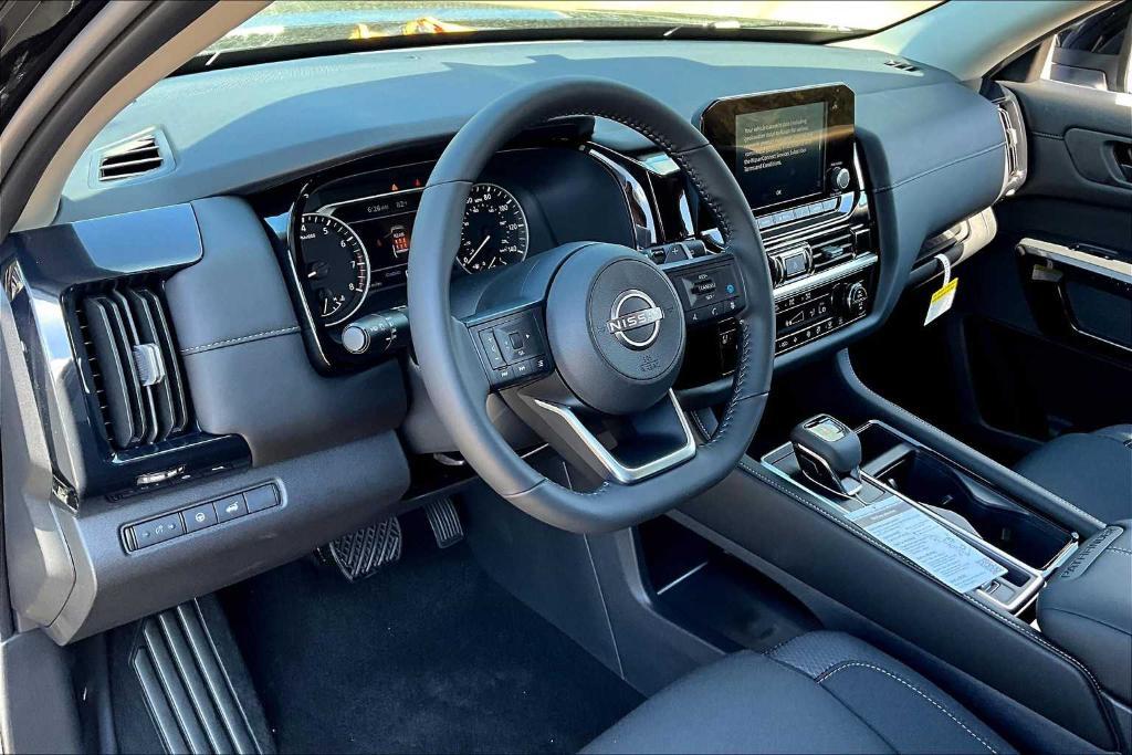 new 2025 Nissan Pathfinder car, priced at $32,728