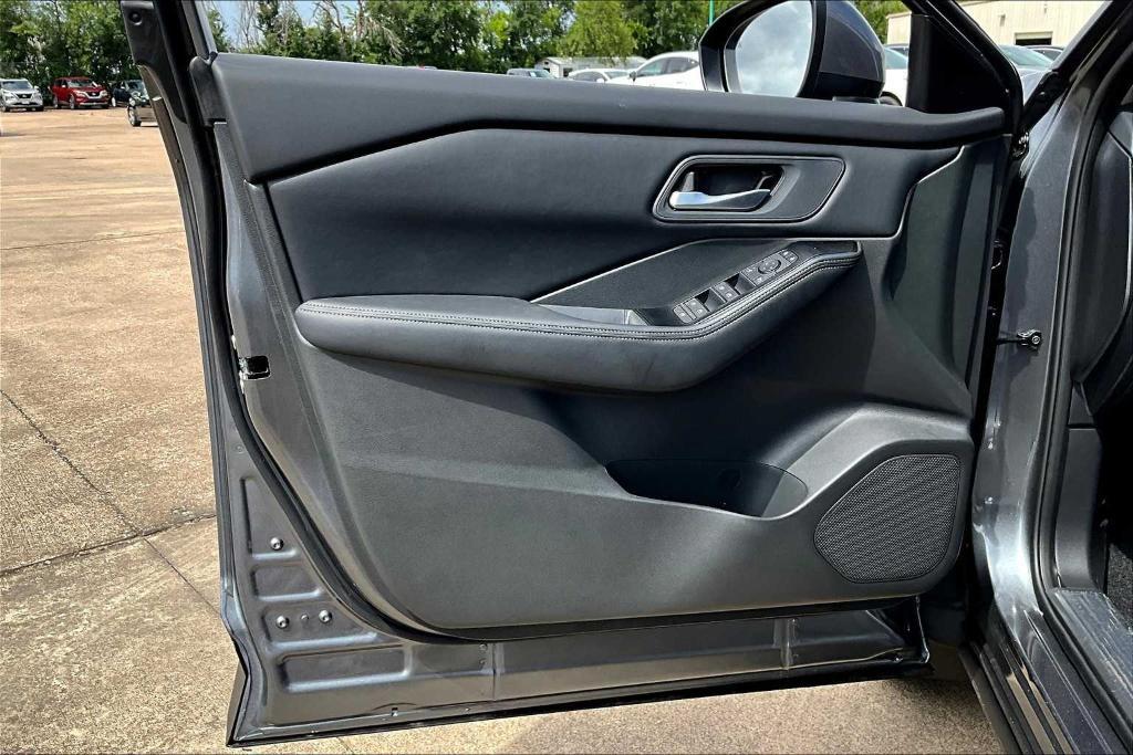 new 2025 Nissan Rogue car, priced at $29,000