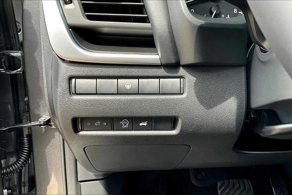 new 2025 Nissan Rogue car, priced at $29,000
