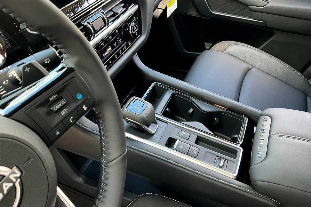 new 2025 Nissan Pathfinder car, priced at $40,850