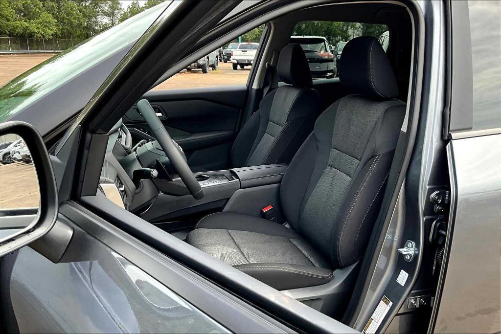 new 2025 Nissan Rogue car, priced at $29,000