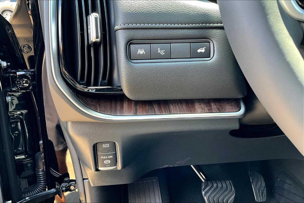 new 2025 Nissan Armada car, priced at $87,160