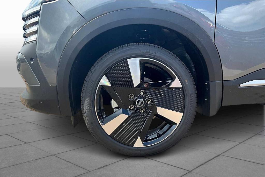 new 2025 Nissan Kicks car, priced at $26,465