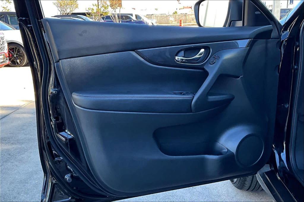 used 2020 Nissan Rogue car, priced at $18,295