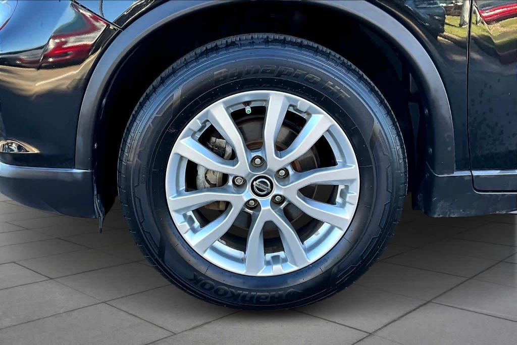 used 2020 Nissan Rogue car, priced at $18,295