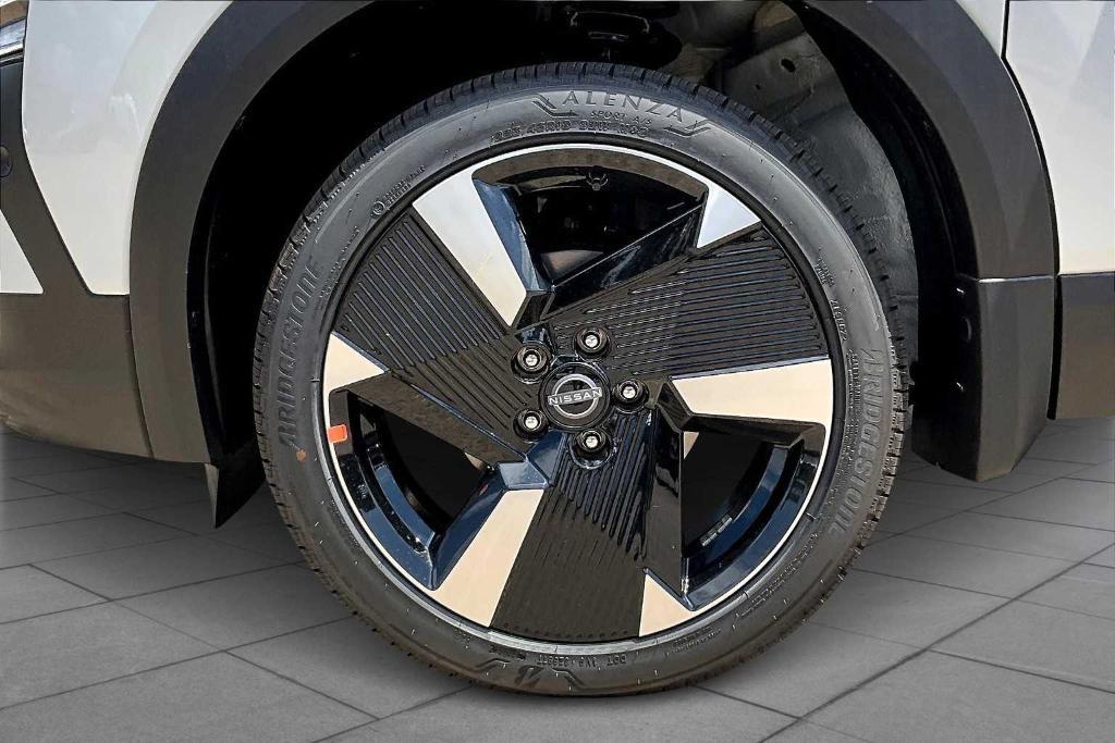 new 2025 Nissan Kicks car, priced at $26,801